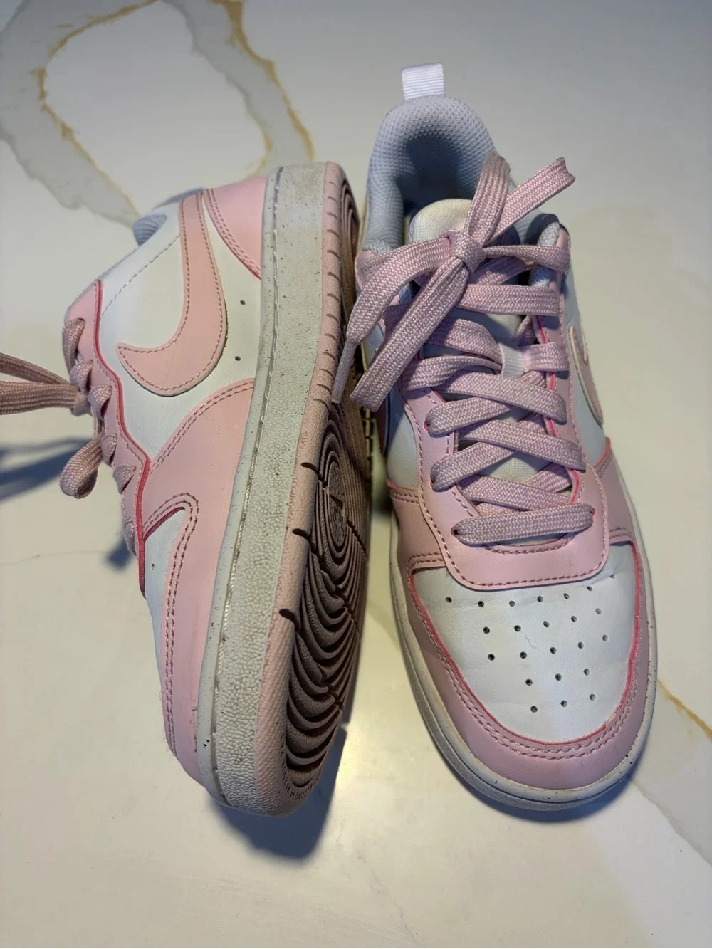 Nike Kids Low-Top Sneakers - Pink & White Size 4Y